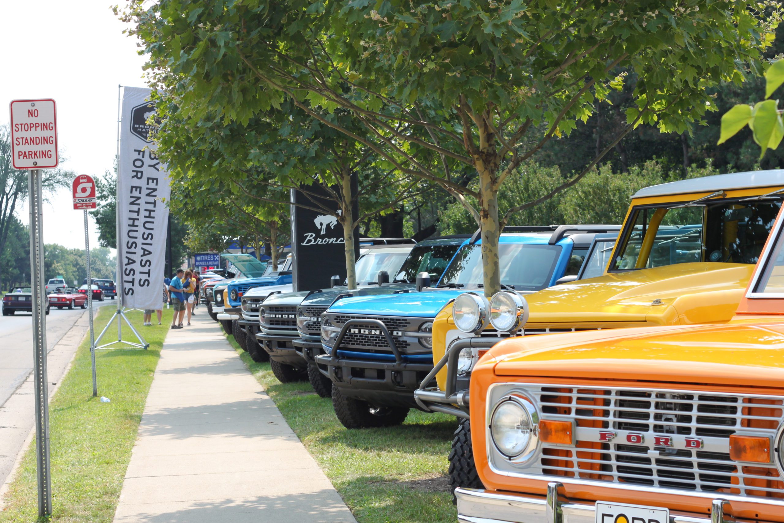 The Woodward Dream Cruise is a blast, but with all that walking and time in the sun comes the need to refuel and recharge. These food and drink spots can help.